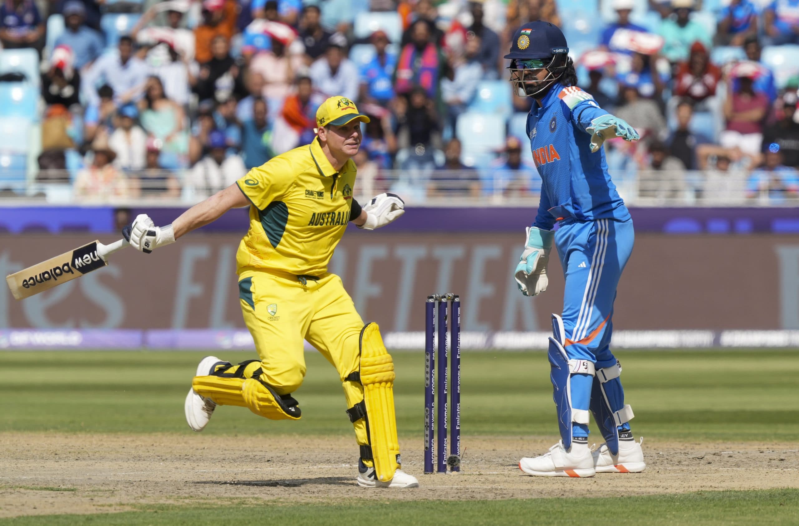 Watch Video: स्टंप से टकराई गेंद, फिर भी आउट नहीं हुआ बल्लेबाज, चैंपियंस ट्रॉफी सेमीफाइनल में अजीबोगरीब घटना