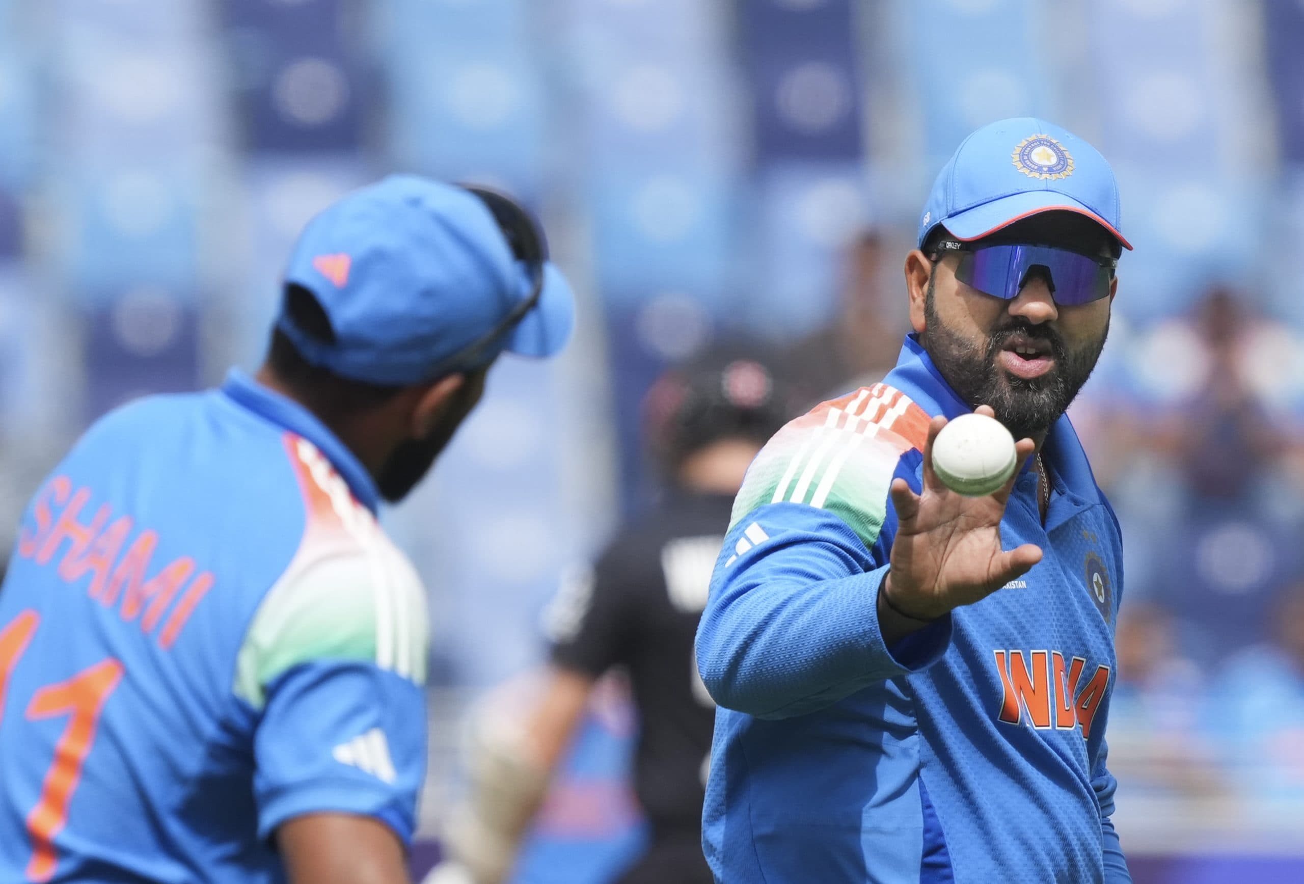 जो काम धोनी नहीं कर पाए वह रोहित शर्मा ने कर दिखाया, फाइनल में मैदान पर उतरते ही बनाया बड़ा वर्ल्ड रिकॉर्ड