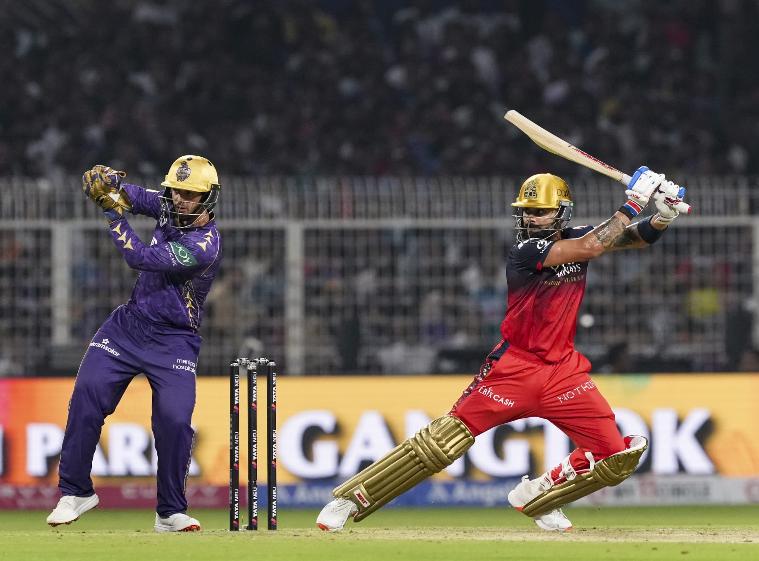 'किंग' कोहली की धमाकेदार इंट्री, नाबाद अर्धशतक  जड़ आरसीबी को दिलाई पहले ही मुकाबले में जीत