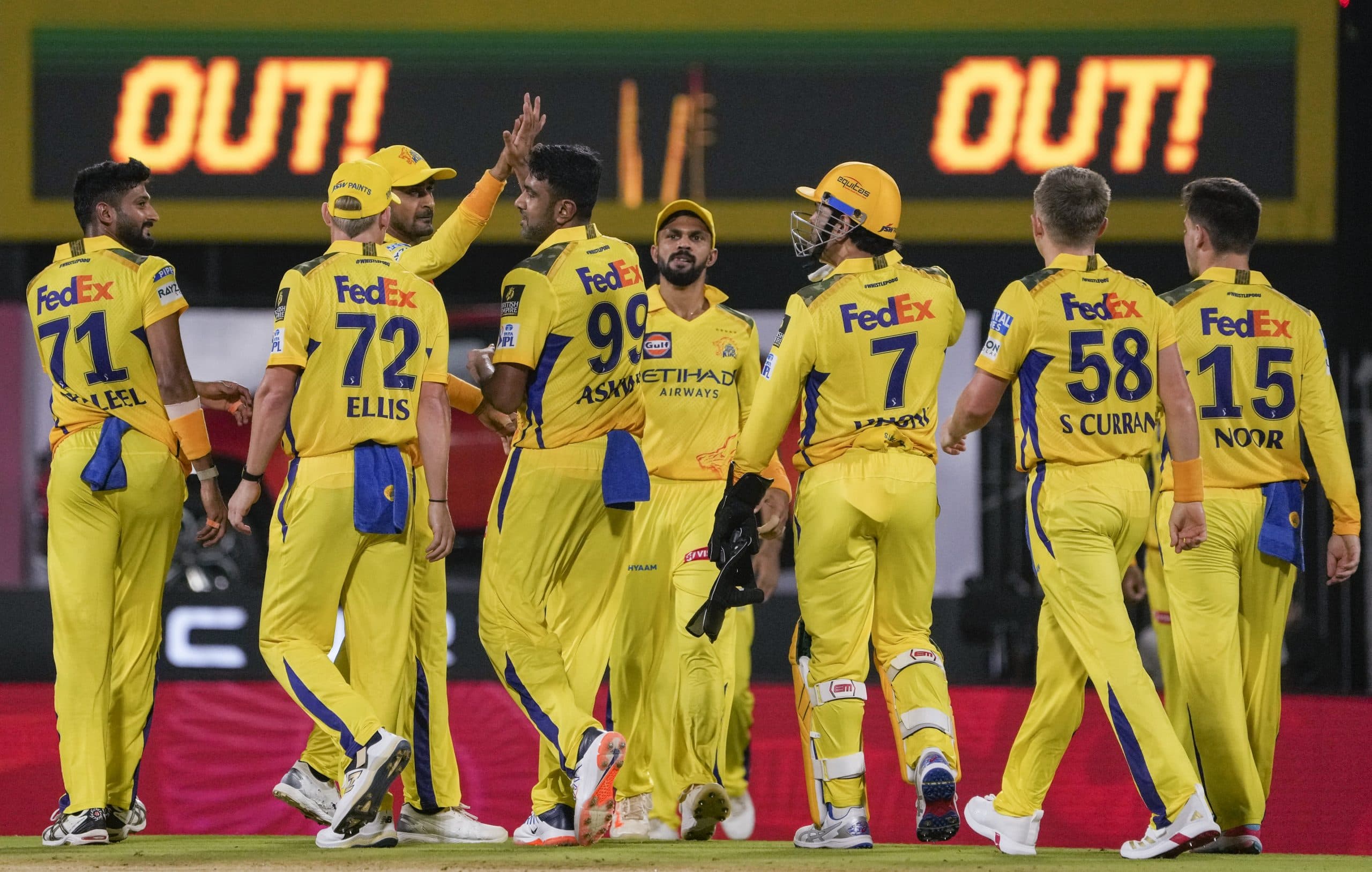 CSK vs MI: नहीं चला रोहित शर्मा का बल्ला, चेन्नई की धारदार गेंदबाजी के आगे मुंबई 155 पर सिमटा