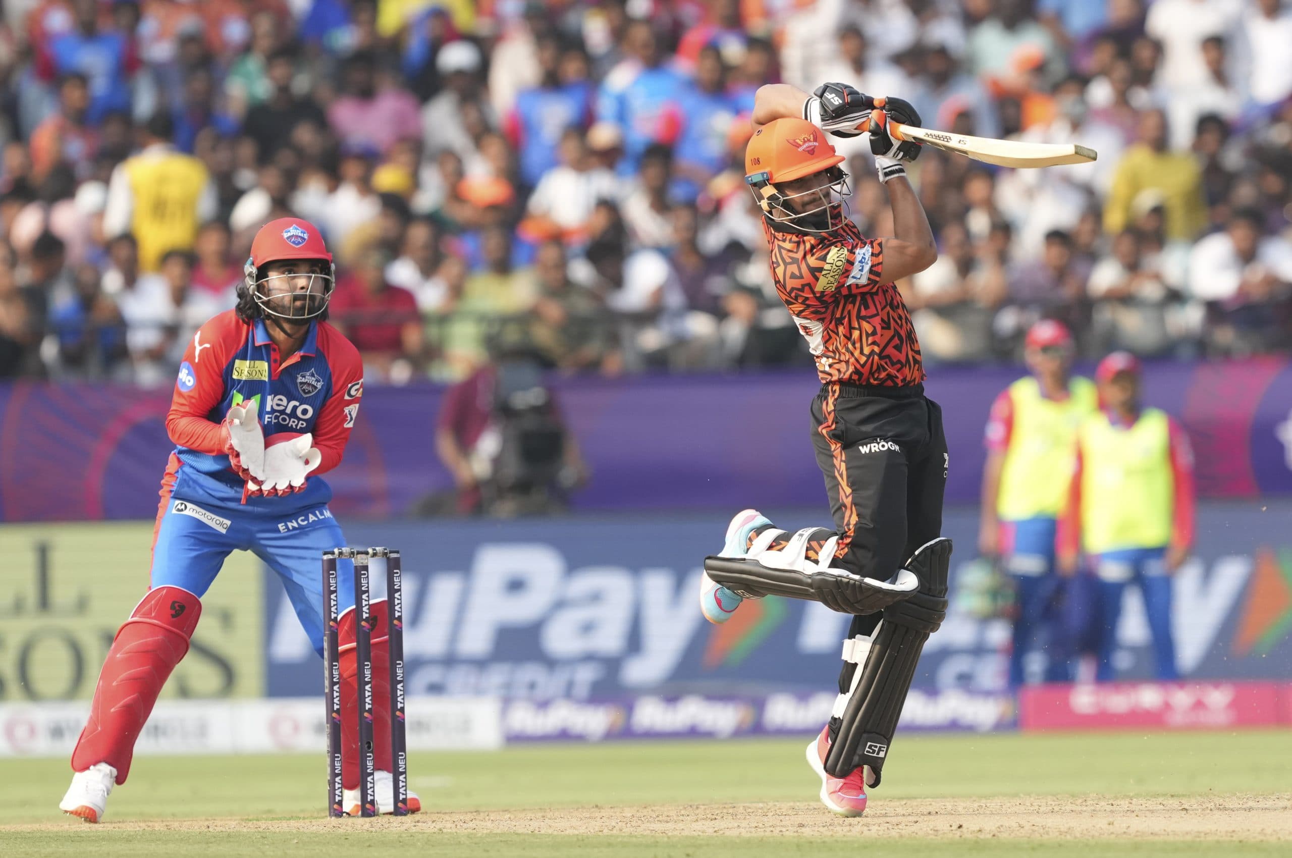 कौन है अनकैप्ड खिलाड़ी अनिकेत वर्मा? दिल्ली कैपिटल्स के खिलाफ बल्ले से मचाई तबाही