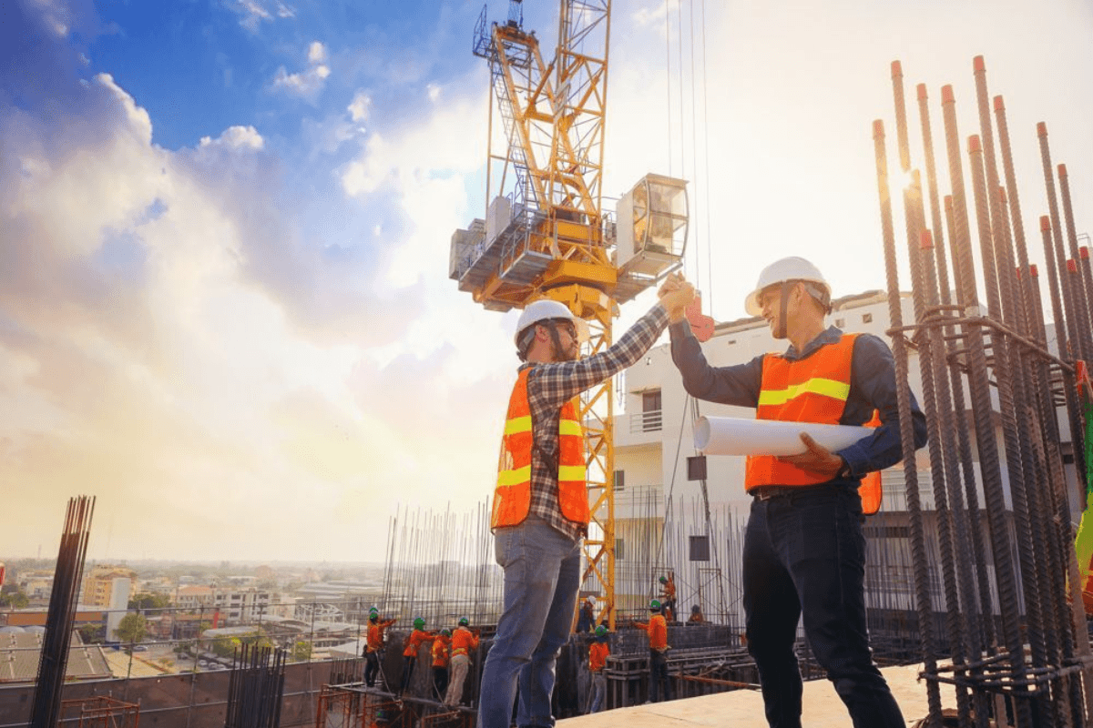 Action Against Builder: पटना के दो बड़े बिल्डरों पर गिरी गाज, RERA ने संपत्ति जब्त करने का दिया आदेश