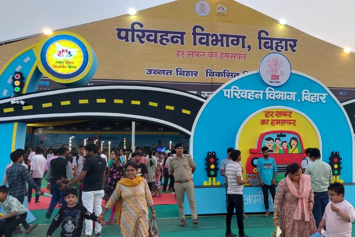 Bihar Diwas 2025 पर ड्राइविंग लाइसेंस व बस पास बनवाने के लिए परिवहन विभाग की अनूठी पहल