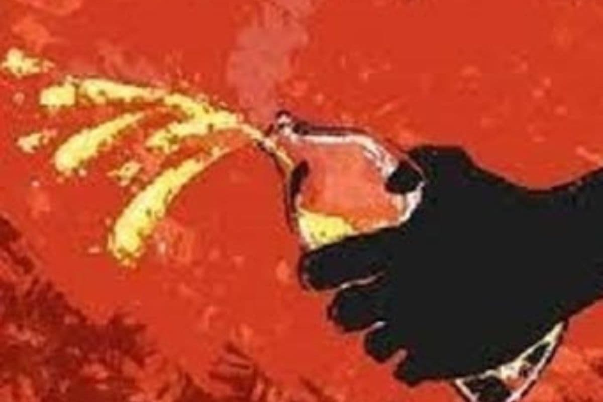 Bihar News: आपसी विवाद में एसिड अटैक, सुपौल में तीन लोग गंभीर रूप से झुलसे