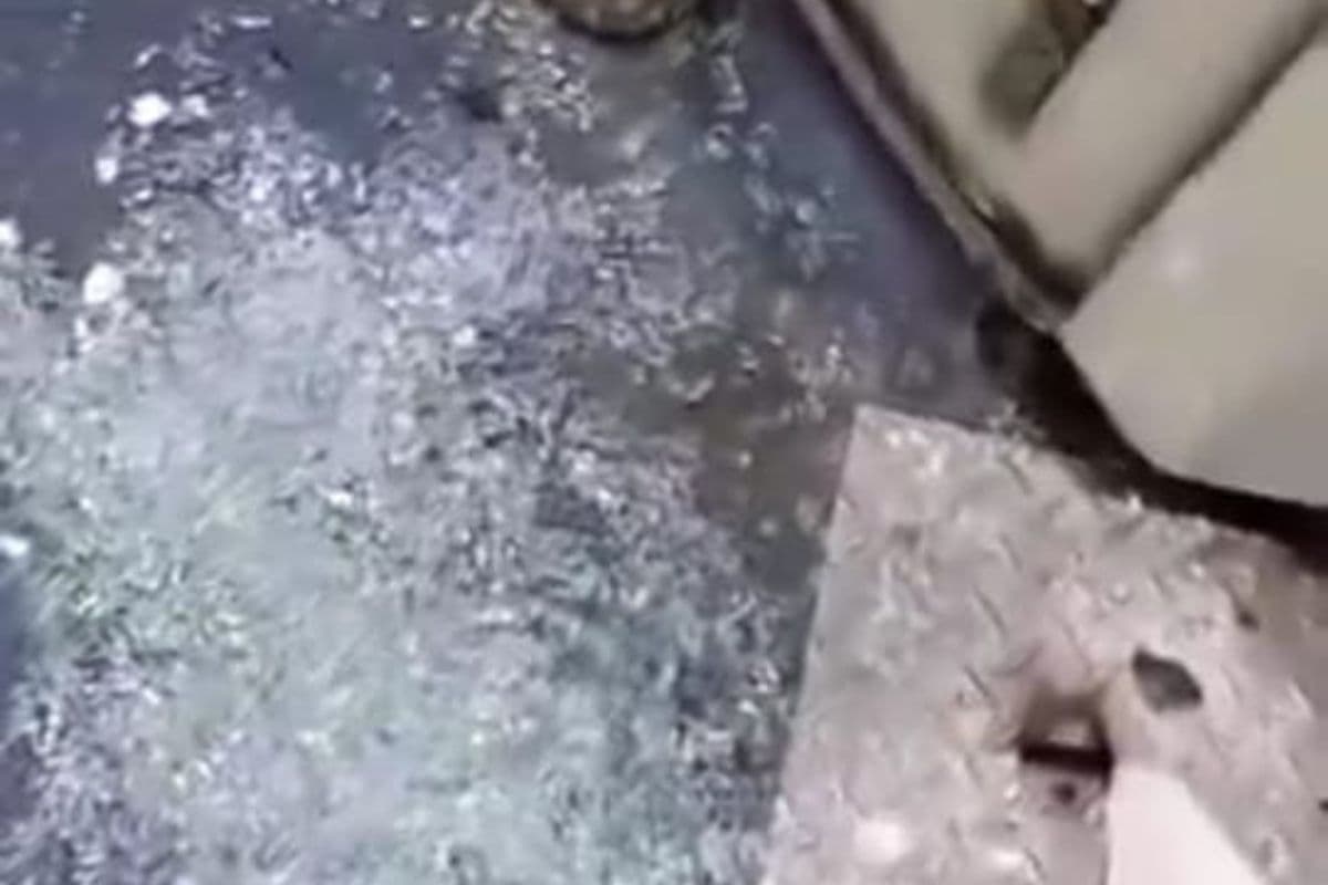 बिहार में वंदे भारत के बाद अब इस ट्रेन को बनाया गया निशाना, बदमाशों ने किया पथराव