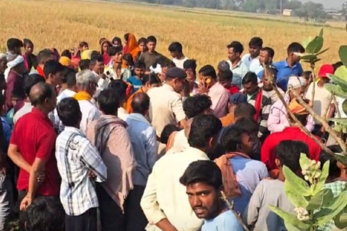 बिहार में हाईवोल्टेज तार की चपेट में आने से जिंदा जला किसान, खेत में सिंचाई करते समय हुआ दर्दनाक हादसा