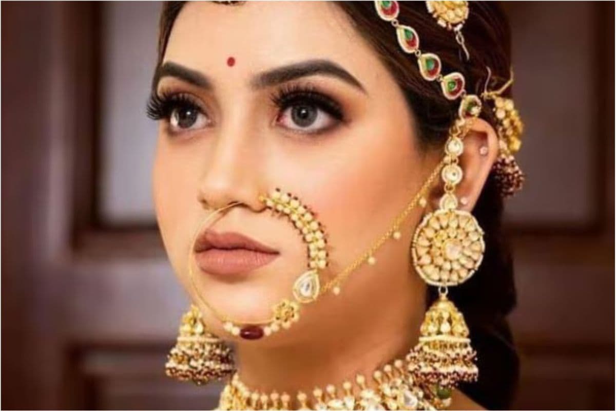 Gold earrings design