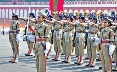 CAPF: महिलाओं को 33 फीसदी आरक्षण के बाद भी अर्धसैनिक बल में भागीदारी है कम