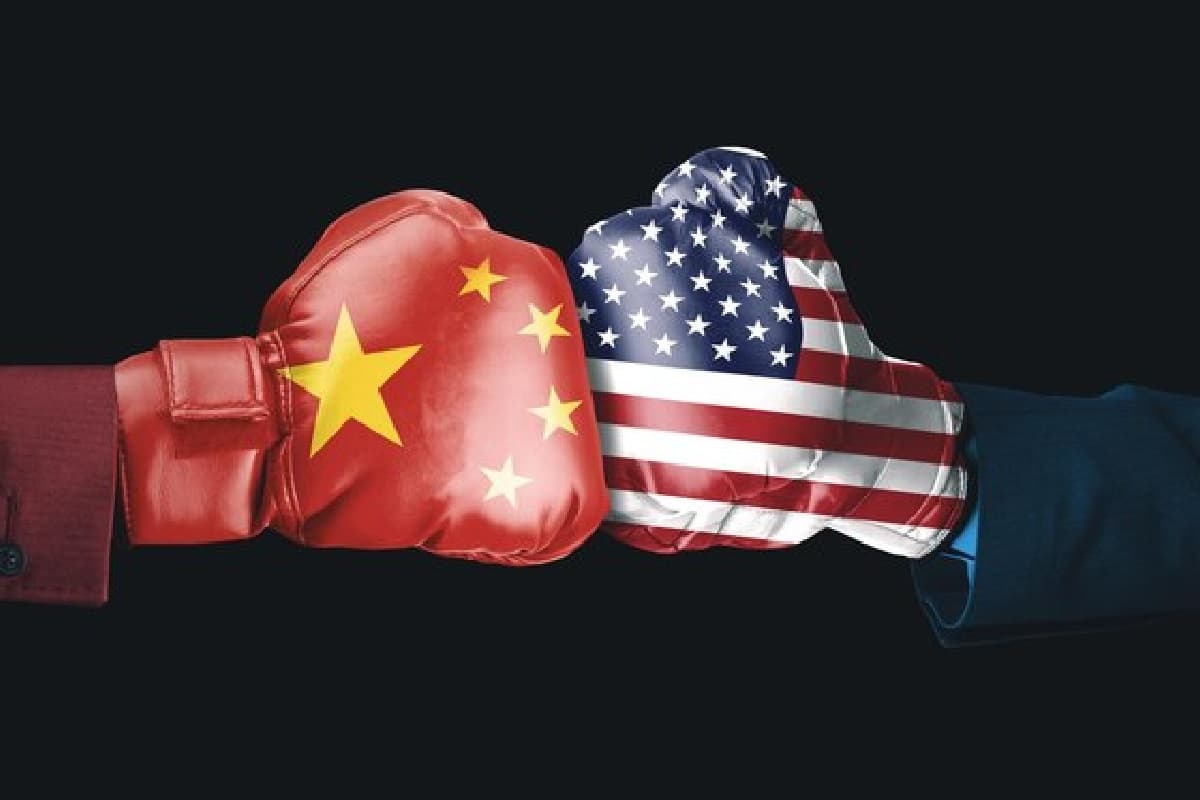 डोनाल्ड ट्रंप और शी जिनपिंग में छिड़ गया टैरिफ वार, चीन ने अमेरिकी उत्पादों पर लगाई 15% जवाबी शुल्क