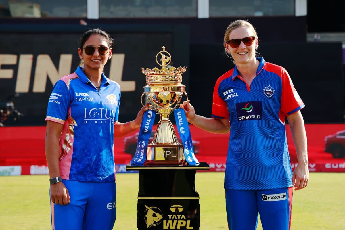 MI और DC के बीच खिताबी टक्कर आज, जानें अब तक कैसा रहा दोनों टीमों का परफार्मेंस और लाइव स्ट्रीमिंग डिटेल