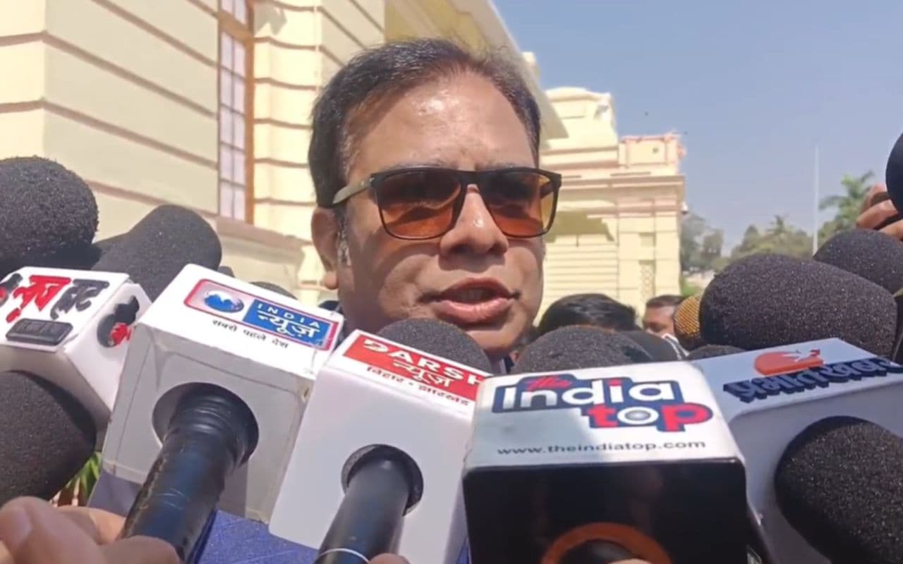 Video: जदयू विधायक ने अपने ही MLC को पाकिस्तान भेजने की कर दी मांग, औरंगजेब पर पार्टी में दो फाड़