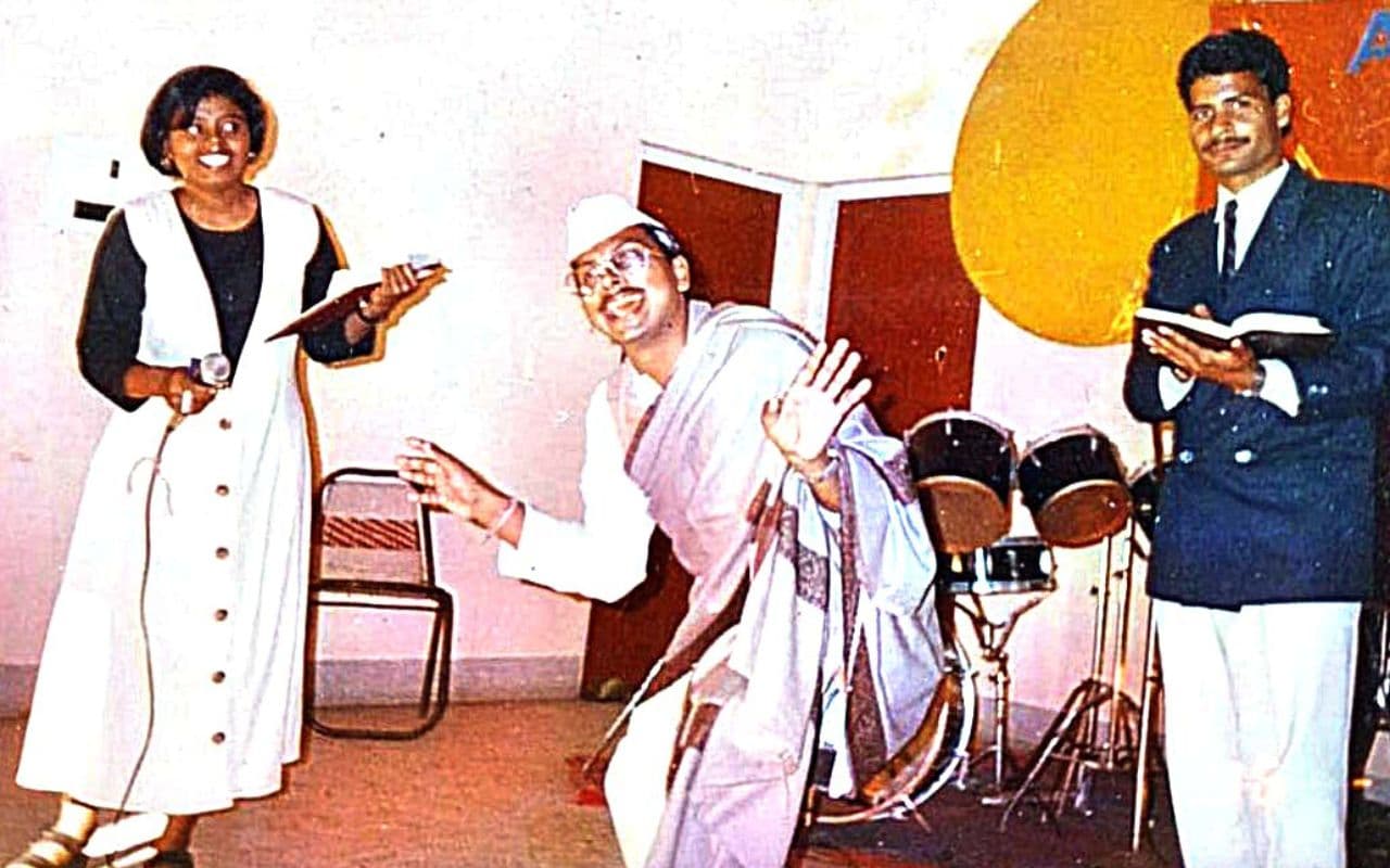 Gaya News: गया के 100 साल पुराने रंगमंच पर बेबसी का पर्दा, 20 वर्षों से पूरी तरह है बंद