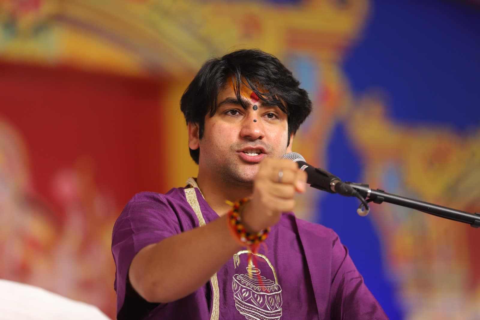 बाबा बागेश्वर Video: ‘राम के देश में तुम रामकथा रोक लोगे?’ हिंदू राष्ट्र की बात करके बिहार में दहाड़े धीरेंद्र शास्त्री
