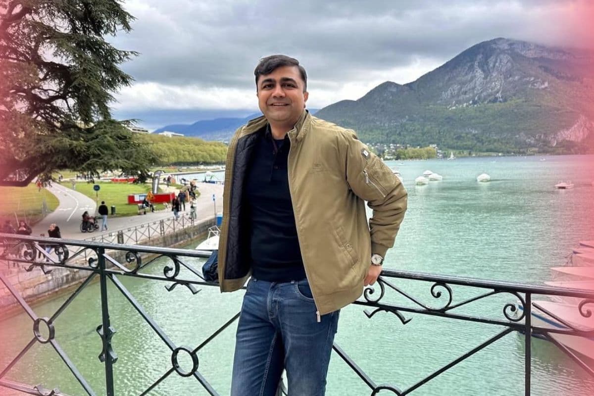 IAS Abhishek Prakash: UPSC टॉपर पर चला सस्पेंड हंटर, IAS अभिषेक ने इस टॉप कॉलेज से की है पढ़ाई