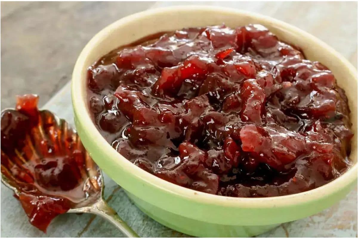 Jaggery Tamarind Chutney Recipes: बिना खजूर के ऐसे बनायें गुड़-इमली की खट्टी-मीठी चटनी,जानें बनाने की सरल रेस्पी