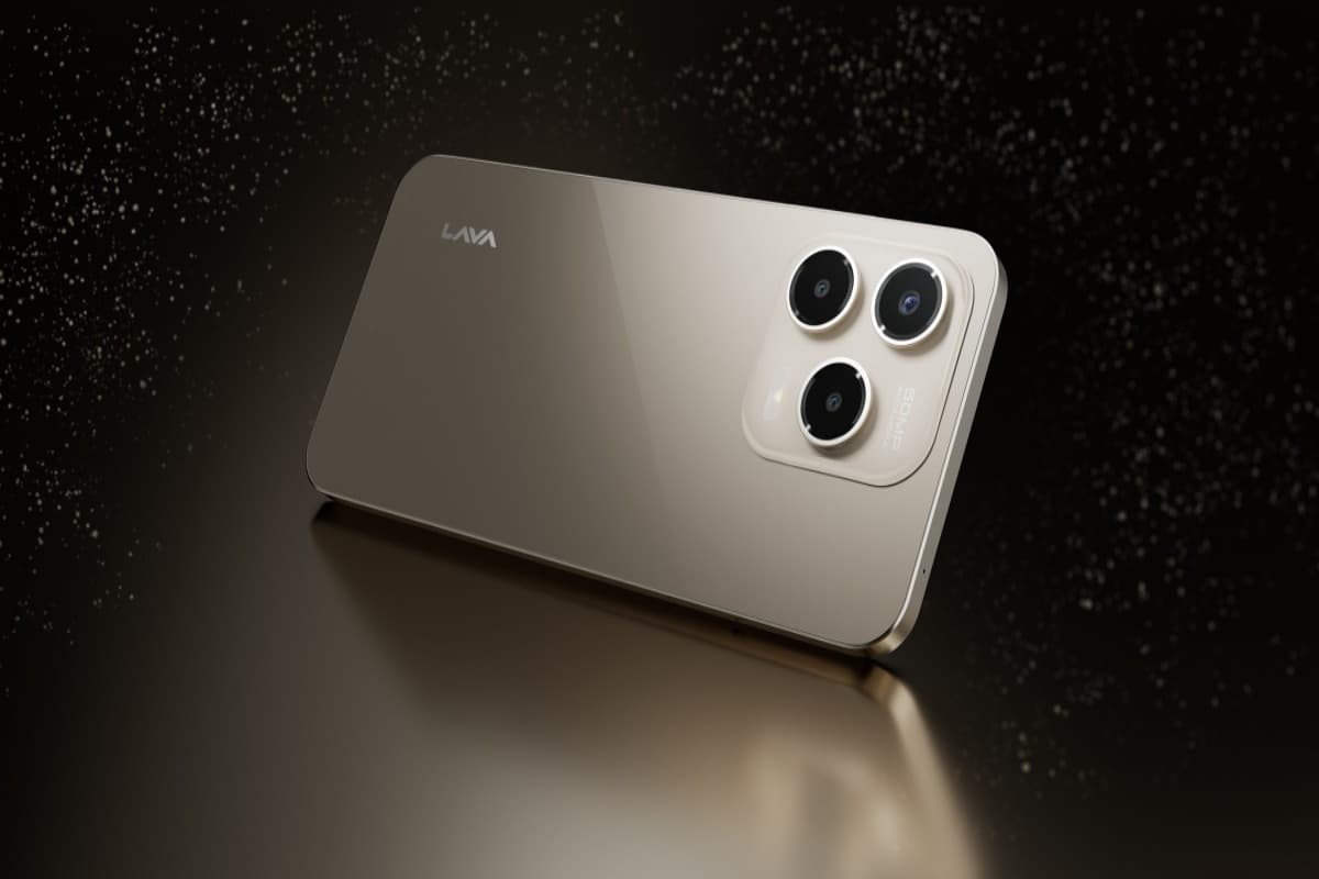 7 हजार में iPhone 16 Pro जैसा स्मार्टफोन लायी यह देसी कंपनी, फीचर्स भी चकाचक