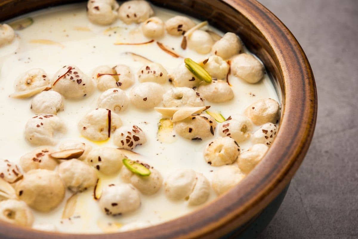 Makhana Kaju Kheer Recipe: चैत्र नवरात्रि के लिए परफेक्ट डेजर्ट है मखाना काजू खीर,जरुर करें ट्राई