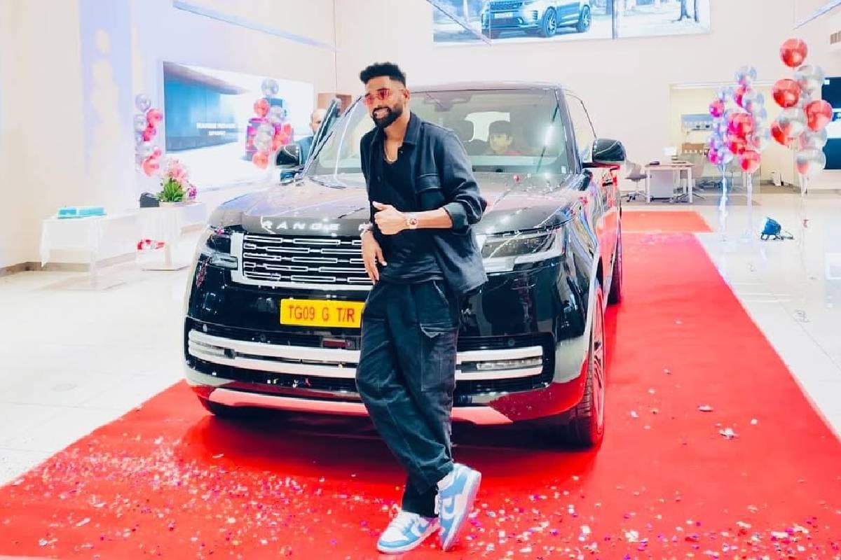 Mohammed Siraj Net Worth: ऑटो ड्राइवर के बेटे से करोड़पति बनने का सफर, लग्जरी कारों के शौकीन हैं सिराज
