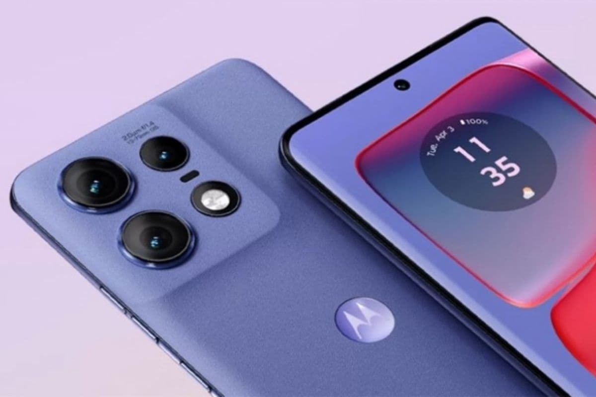 Edge 60 Pro के लॉन्च से पहले औंधे मुंह गिरी Motorola Edge 50 Pro की कीमत, जानें इस डील की पूरी जानकारी