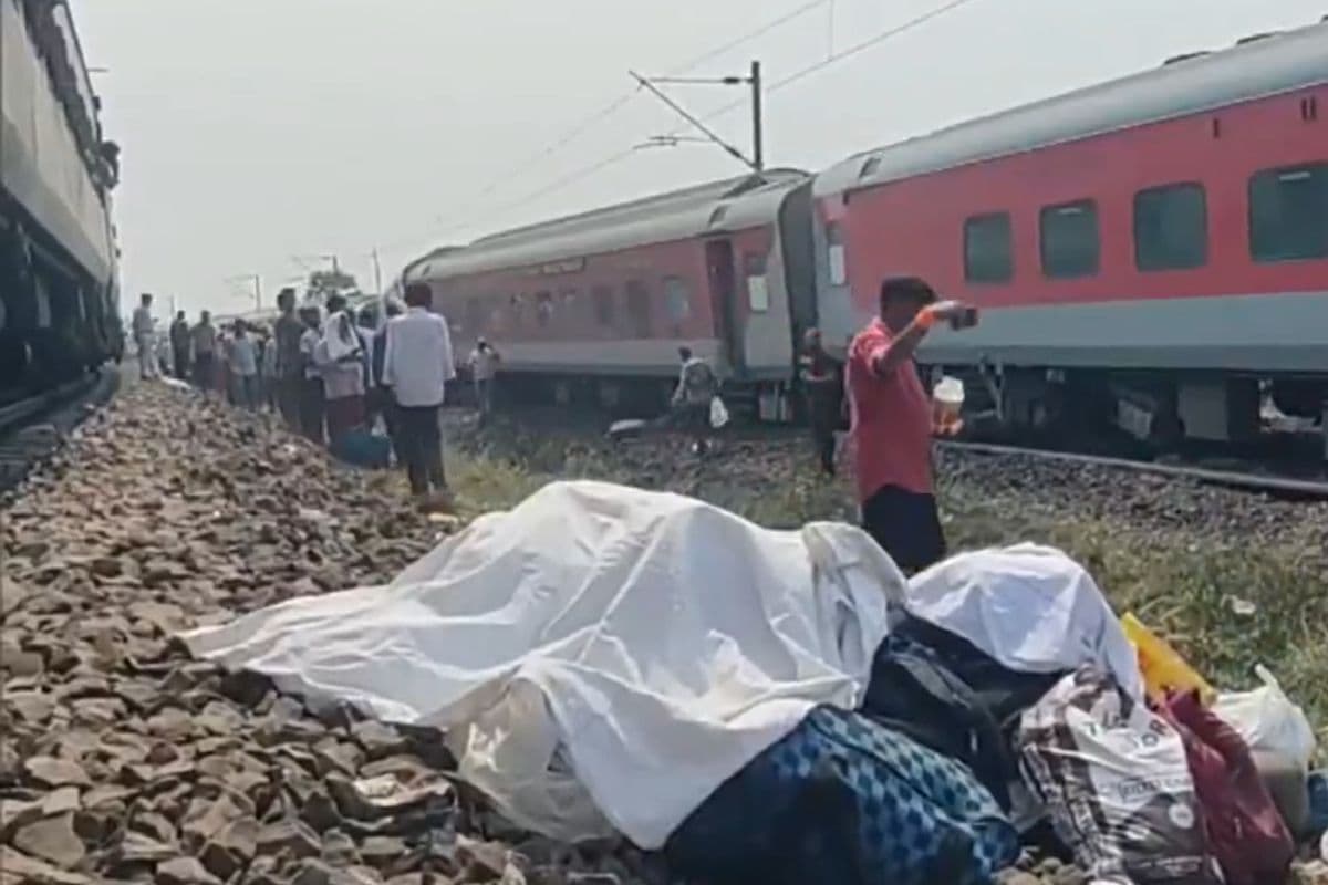 Train Accident Video: ओडिशा ट्रेन हादसे में एक की मौत, 8 घायल, बैंगलोर-कामाख्या के 11 डिब्बे पटरी से उतरे