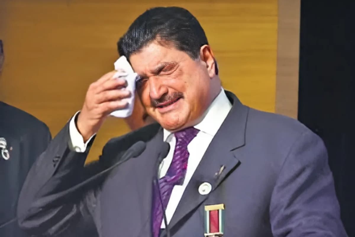 प्राइवेट जेट, बुर्ज खलीफा में दो मंजिलें, ₹18,000 करोड़ का बैंक बैलेंस, एक ट्वीट और कंपनी 74 रुपए में बिकी