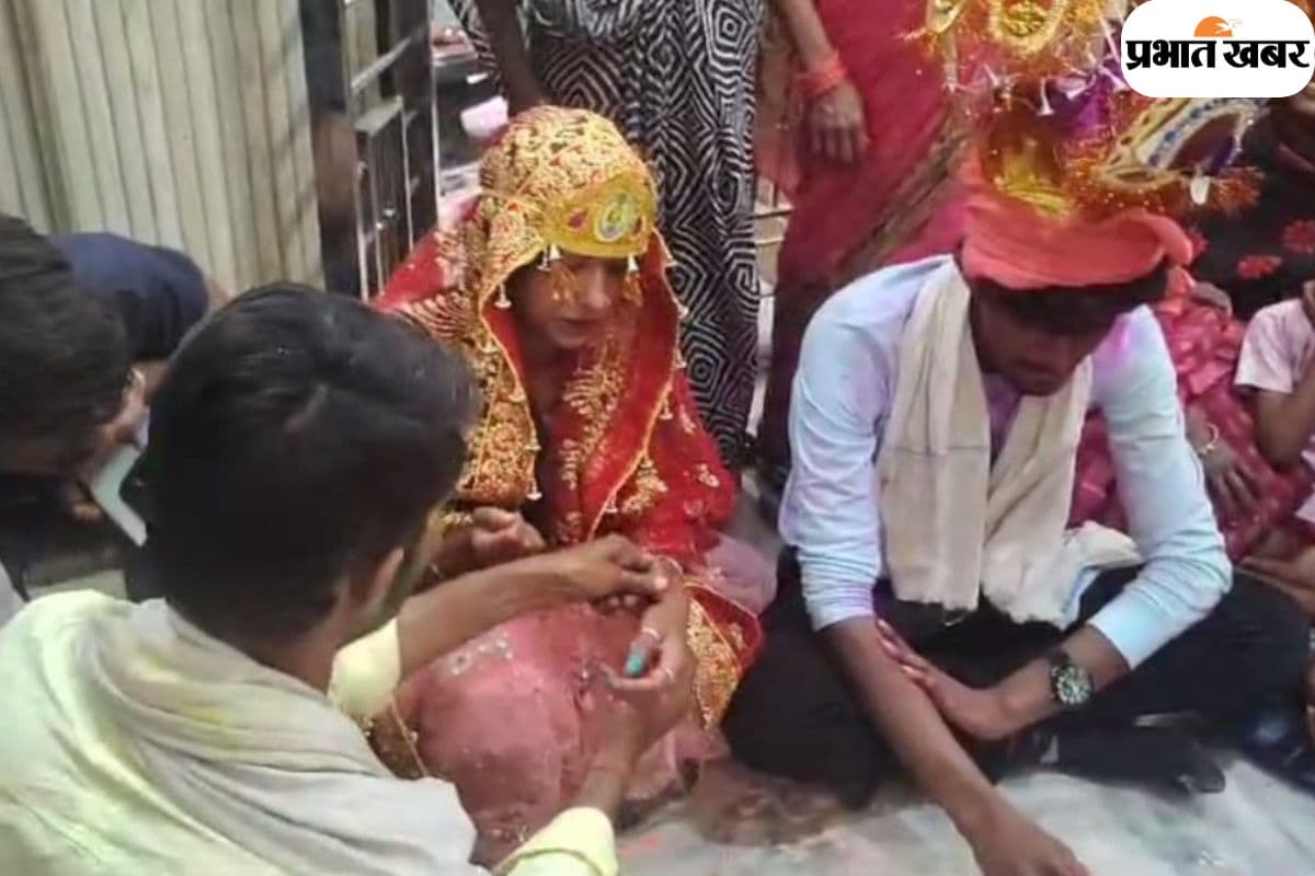 Patna News: होली पर चोरी-छिपे प्रेमिका से मिलने पहुंचा प्रेमी, गांववालों ने पकड़ा और करा दी शादी