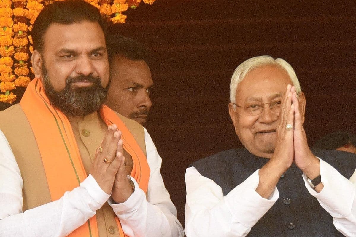 Bihar Budget 2025: 65 आरक्षण को लेकर धरने पर बैठे माले विधायक, RJD ने बताया नीतीश सरकार का विदाई बजट