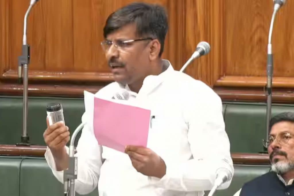 राजद विधायक मुकेश यादव