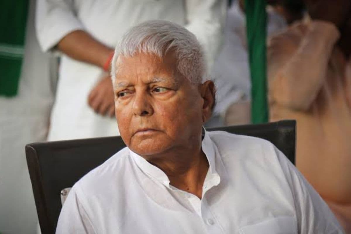 Patna : लैंड फॉर जॉब स्कैम में लालू यादव से पूछताछ खत्म, ED दफ्तर से पहुंचे राबड़ी आवास