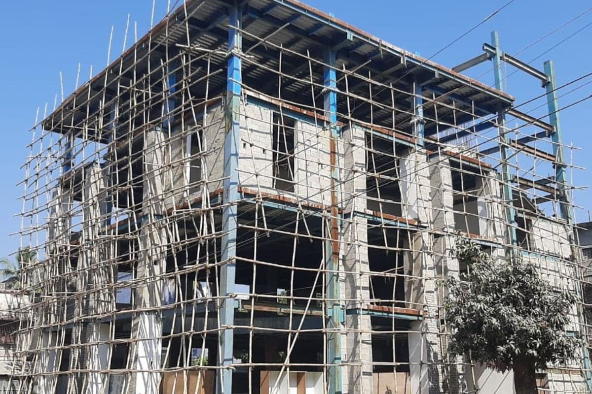 बीते साल दर साल लेकिन पूर्णिया में नहीं खुल सका खादी मॉल, तीन साल में सिर्फ ढांचा हो सका तैयार