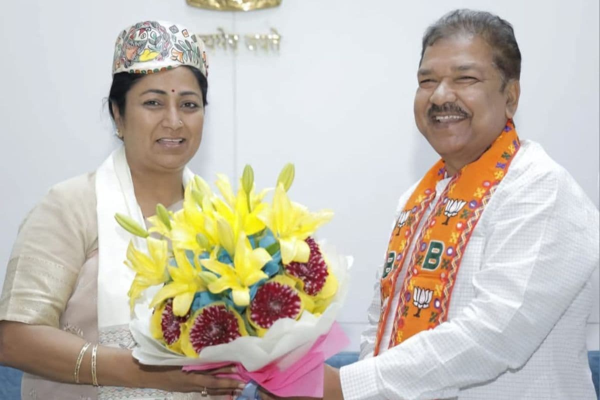 सीएम रेखा गुप्ता से मिलते बिहार बीजेपी चीफ दिलीप जायसवाल