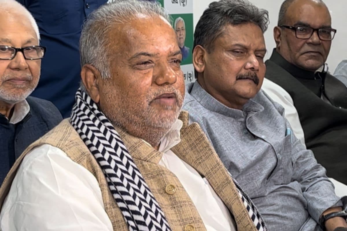 मंत्री श्रवण कुमार