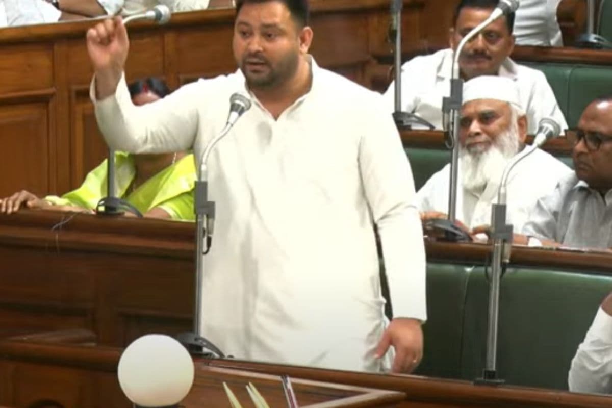 विधानसभा में नेता प्रतिपक्ष तेजस्वी यादव