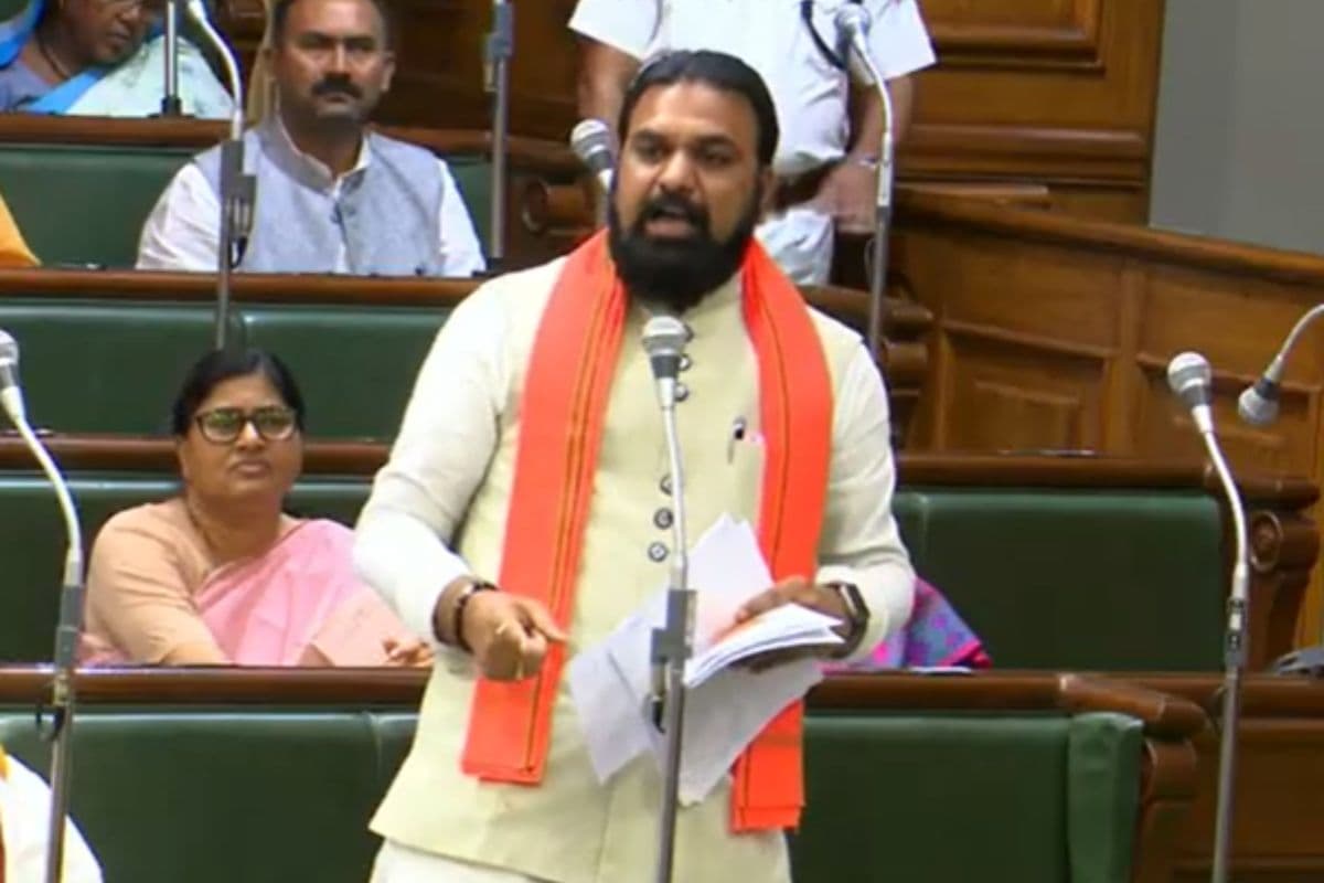 'कट्टा दिखाएंगे तो कपार में गोली मारेंगे', बिहार पुलिस के सपोर्ट में उतरे सम्राट चौधरी