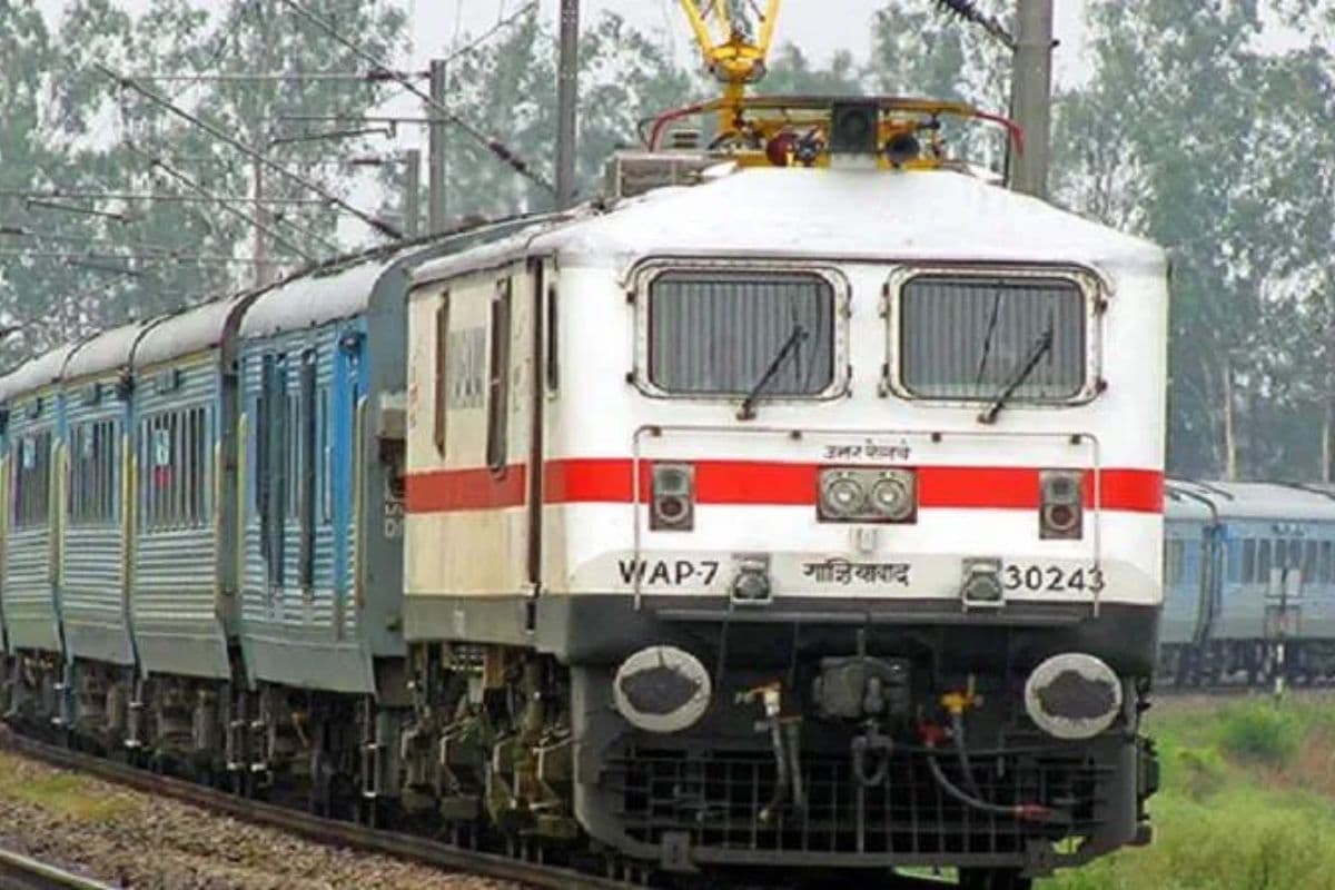 भागलपुर को रेलवे ने दिया बड़ा तोहफा, लखनऊ के लिए किया रेगुलर ट्रेन चलाने का ऐलान 