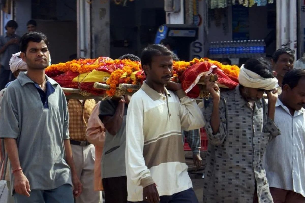 होली के दिन बुझा घर का चिराग, बाइक-स्कूटी के आमने सामने टक्कर में गई जान