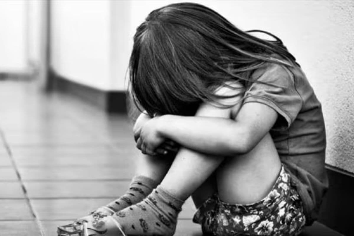 बिहार : फूल तोड़ने पर राक्षस बना पड़ोसी, मासूम को इतना मारी की अस्पताल में करना पड़ा भर्ती