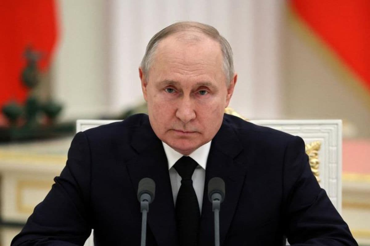 Viral Video : व्लादिमीर पुतिन पर हमला! अचानक कार में हुआ धमाका