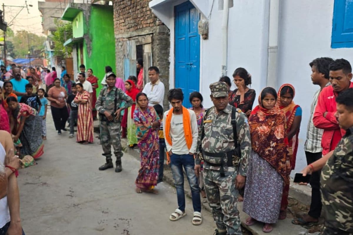 पश्चिमी सिंहभूम में घर के एकलौते चिराग की धारदार हथियार से वारकर हत्या, परिजनों पर टूटा दुखों का पहाड़