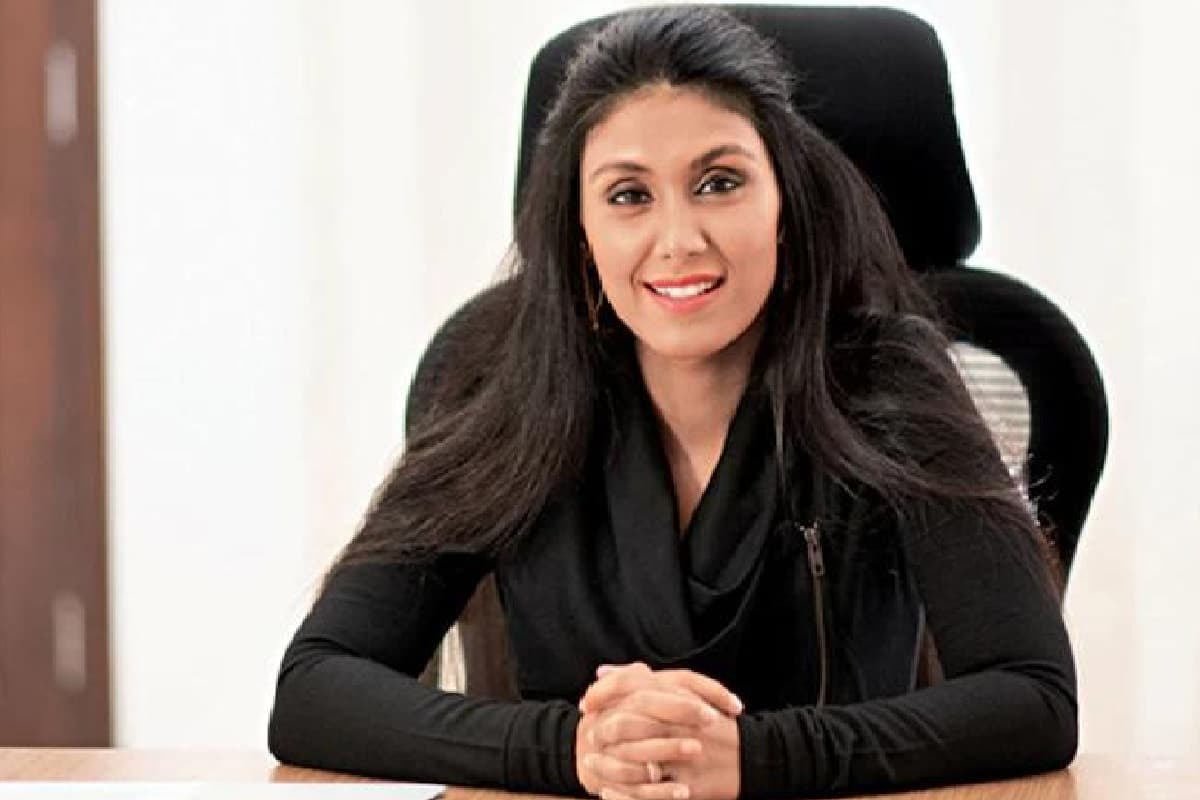 रातोंरात भारत की सबसे अमीर महिला बनीं ये लेडी, नीता अंबानी को छोड़ दिया पीछे