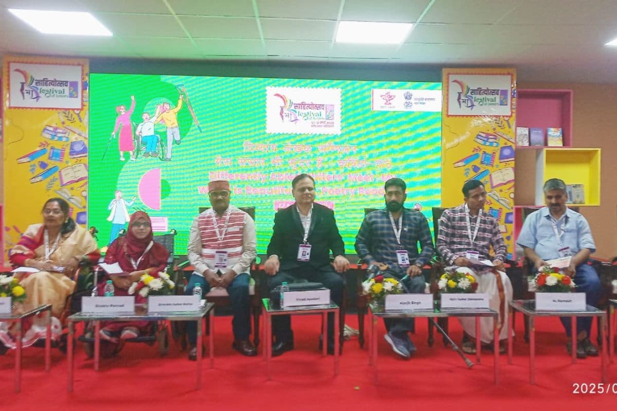 नई दिल्ली के साहित्योत्सव में बोले डॉ बीरेंद्र कुमार महतो, नागवंशी राजाओं के राजकाज की भाषा थी नागपुरी