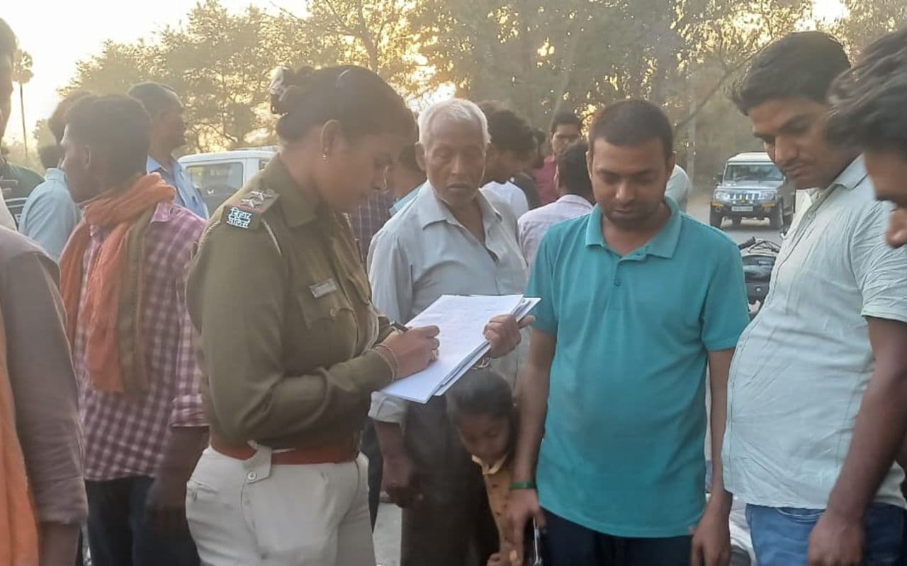 Siwan News: सिवान में भीषण एक्सीडेंट, बाइकों के टक्कर में दो की मौत, होली से पहले बुझ गया घर का चिराग