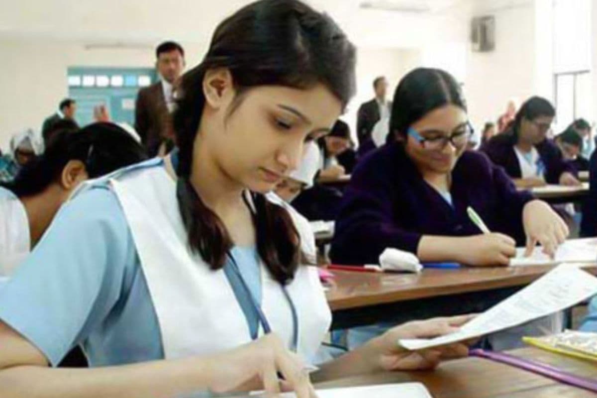 UP Board 10th Result 2025: यूपी बोर्ड 10वीं का रिजल्ट रोल नंबर से कैसे चेक करें? यहां सबसे पहले देखें