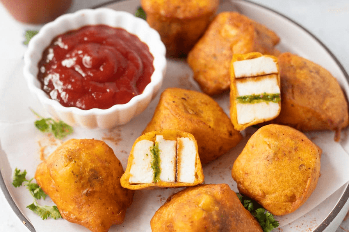 Paneer Pakora Recipe: इफ्तार को बनाएं खास, इस रेसिपी से बनाएं पनीर के पकोड़े