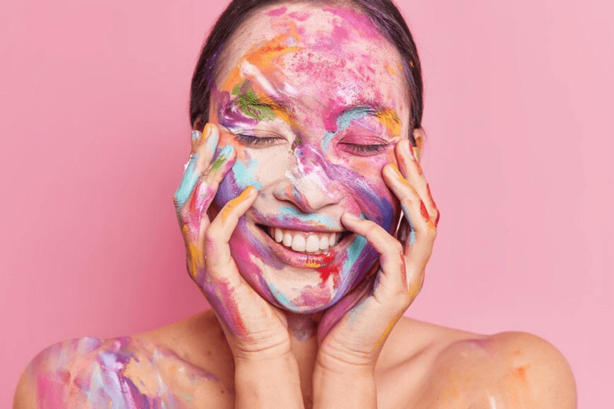 Holi Face Cleaning Tips: मिनटों में छुराएं होली के गाढ़े और पक्के रंग, स्किन होगा एकदम साफ