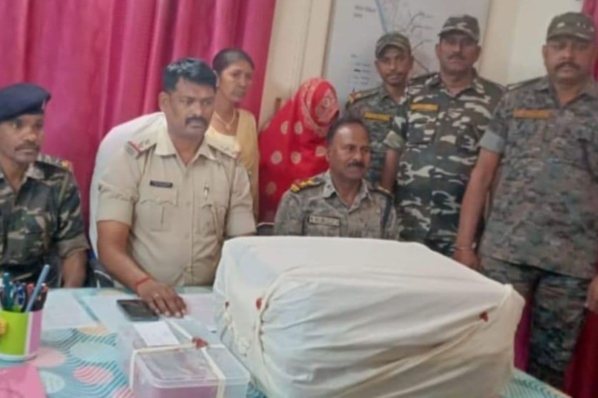 Crime News Jharkhand: पलामू में 11 किलो गांजा के साथ महिला गिरफ्तार