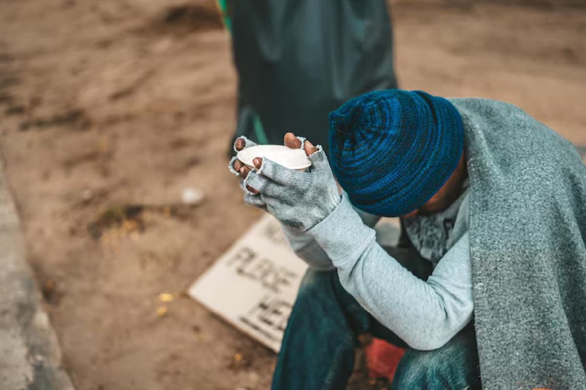 मिलिए दुनिया में सबसे अधिक कमाई करने वाले भिखारी से, संपत्ति जानकर उड़ जाएगी रातों की नींद