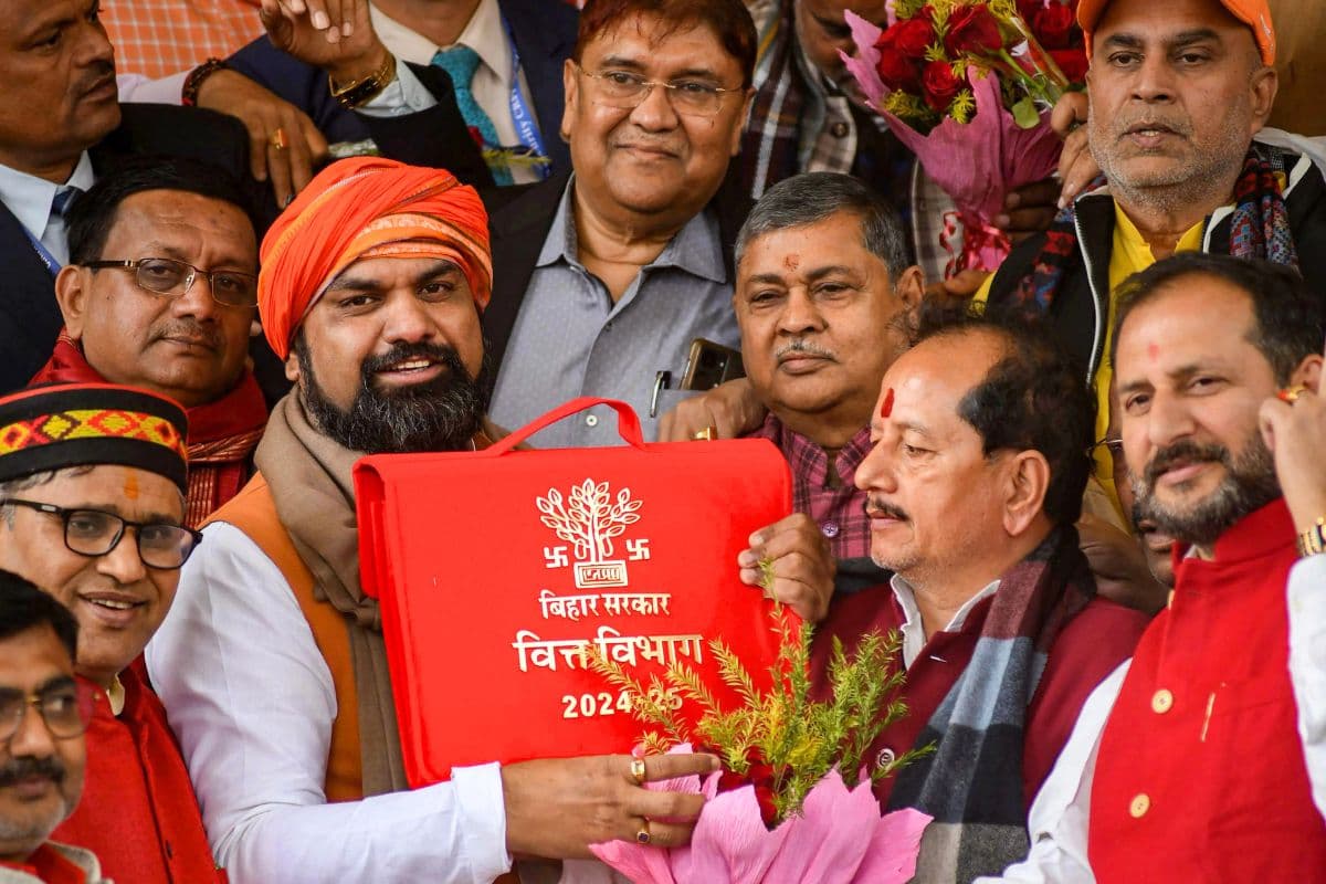 Bihar Budget: चुनाव से पहले नीतीश सरकार का बड़ा दांव, बजट में इनके लिए खुलेगा तोहफे का पिटारा!