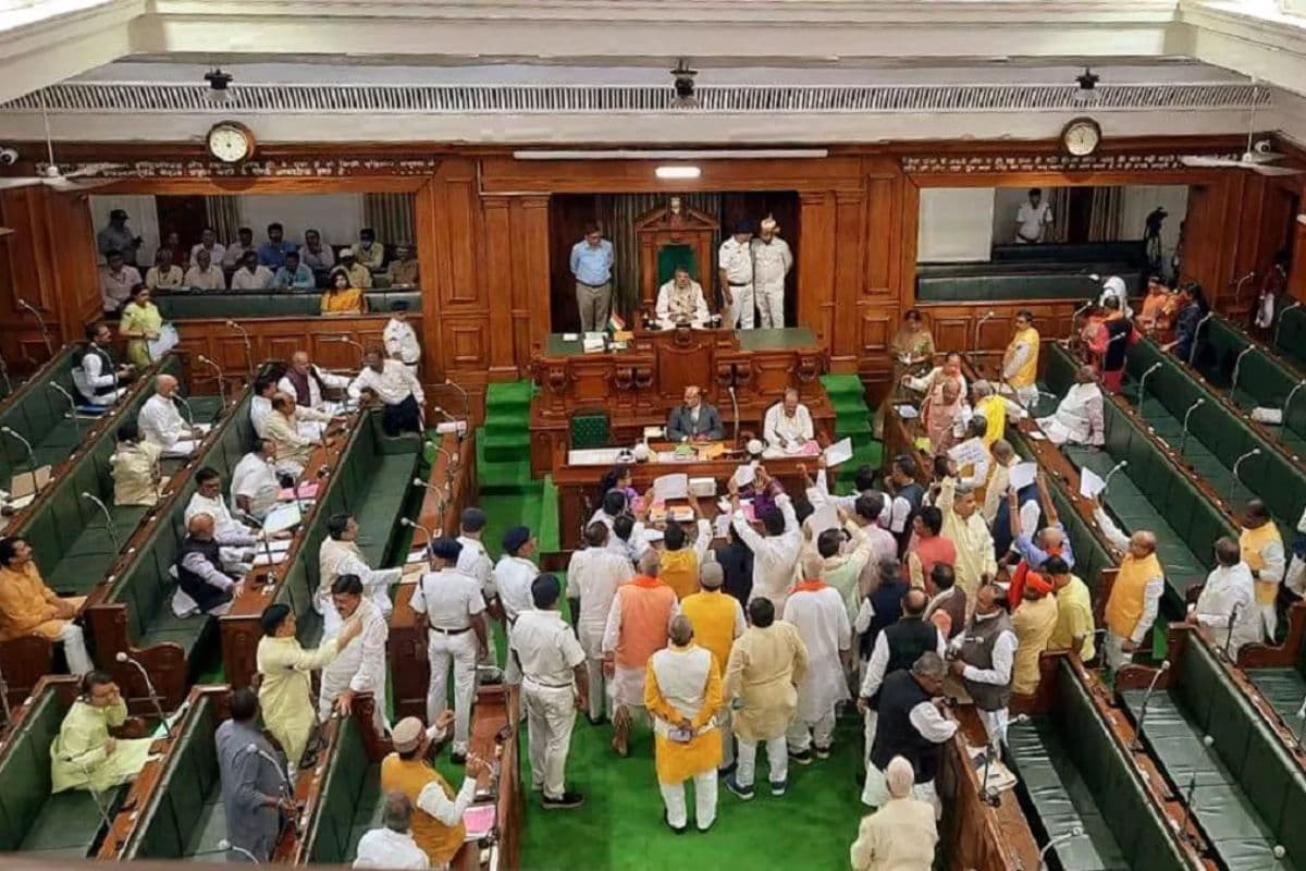 Bihar Budget Session: पुलिस पर हमले और हत्या के मुद्दों पर एक बार फिर आमना-सामना, बजट सत्र के 11वें दिन भी हंगामे के आसार
