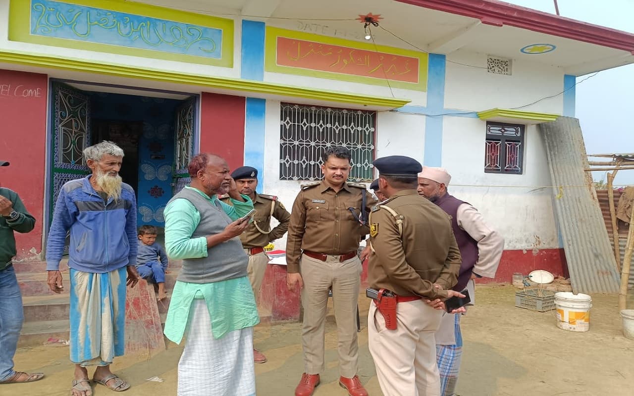 सब्जी के लिए पत्नी को कुल्हाड़ी से काटा और पहुंच गया थाना, बिहार के किशनगंज में सनकी पति की करतूत